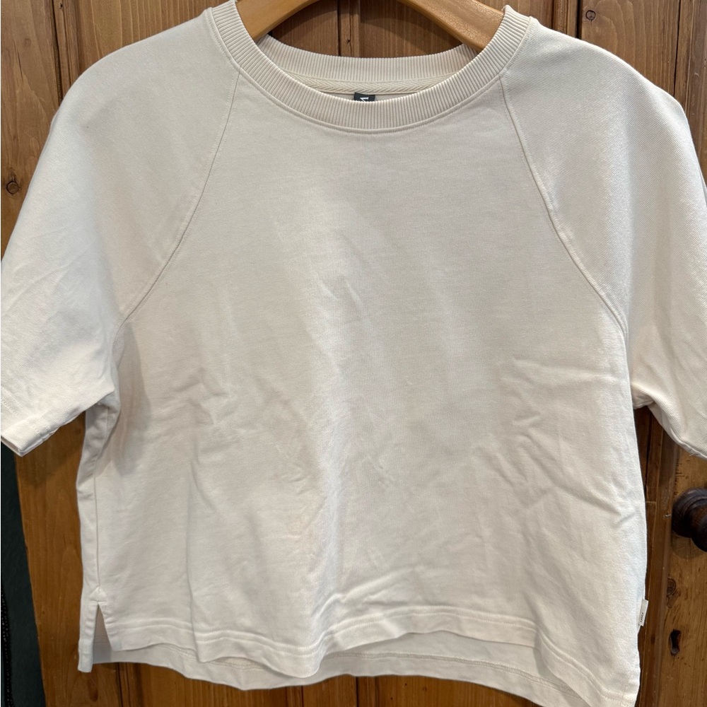 Vuori Mackenzie Cream Crewneck Short Sleeve Tee